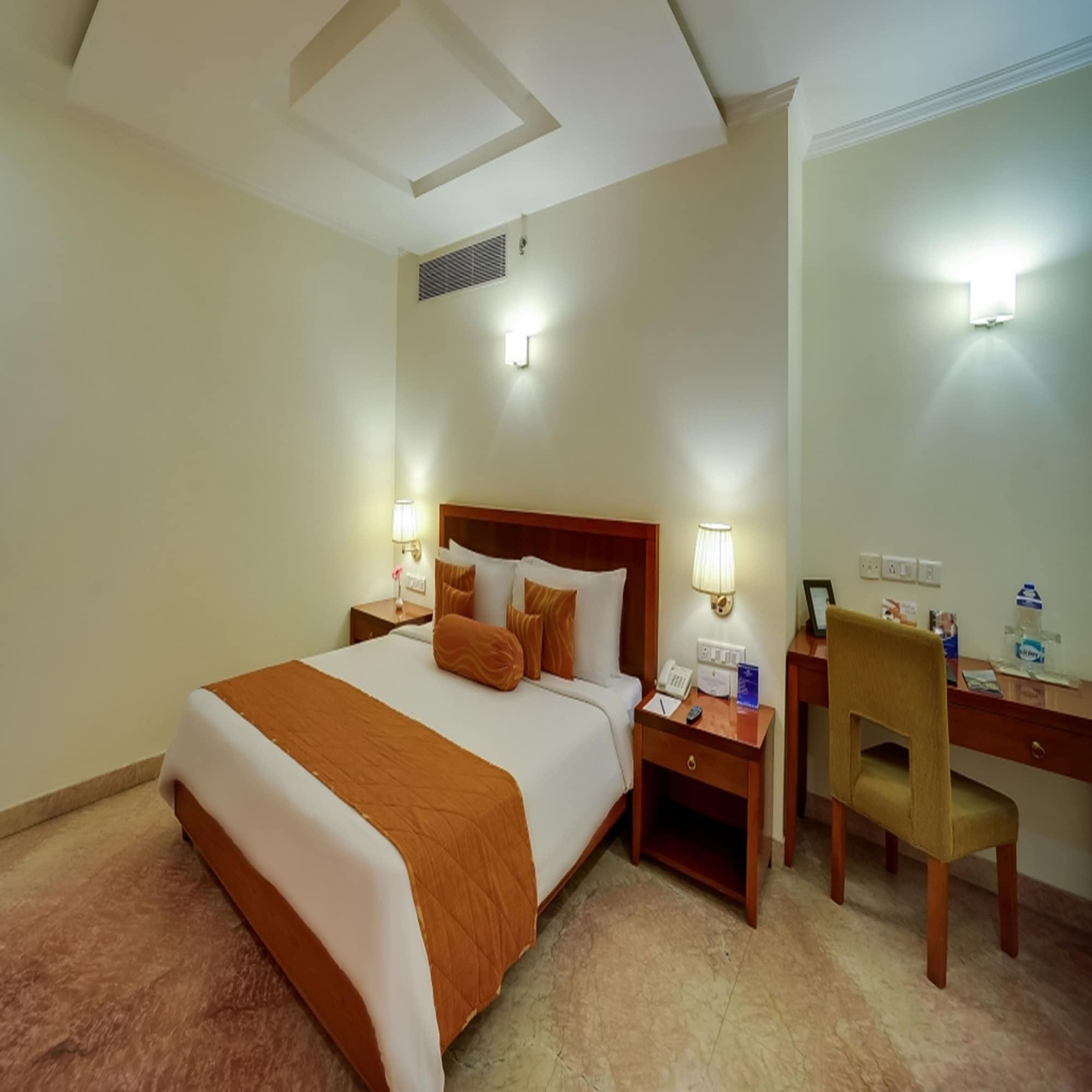 Royal Sarovar Portico Siliguri Hotel Екстериор снимка